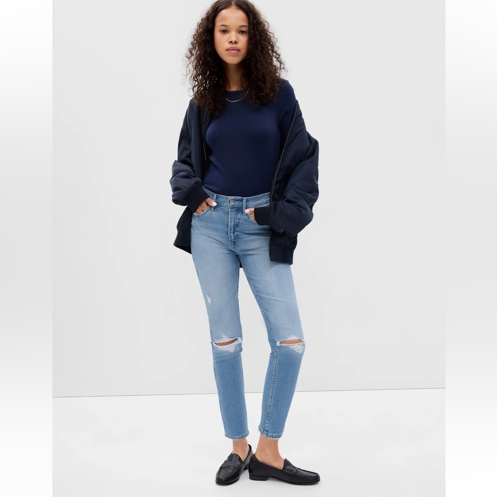 Gap vintage slim high-rise jeans 29 / 8 light destroy